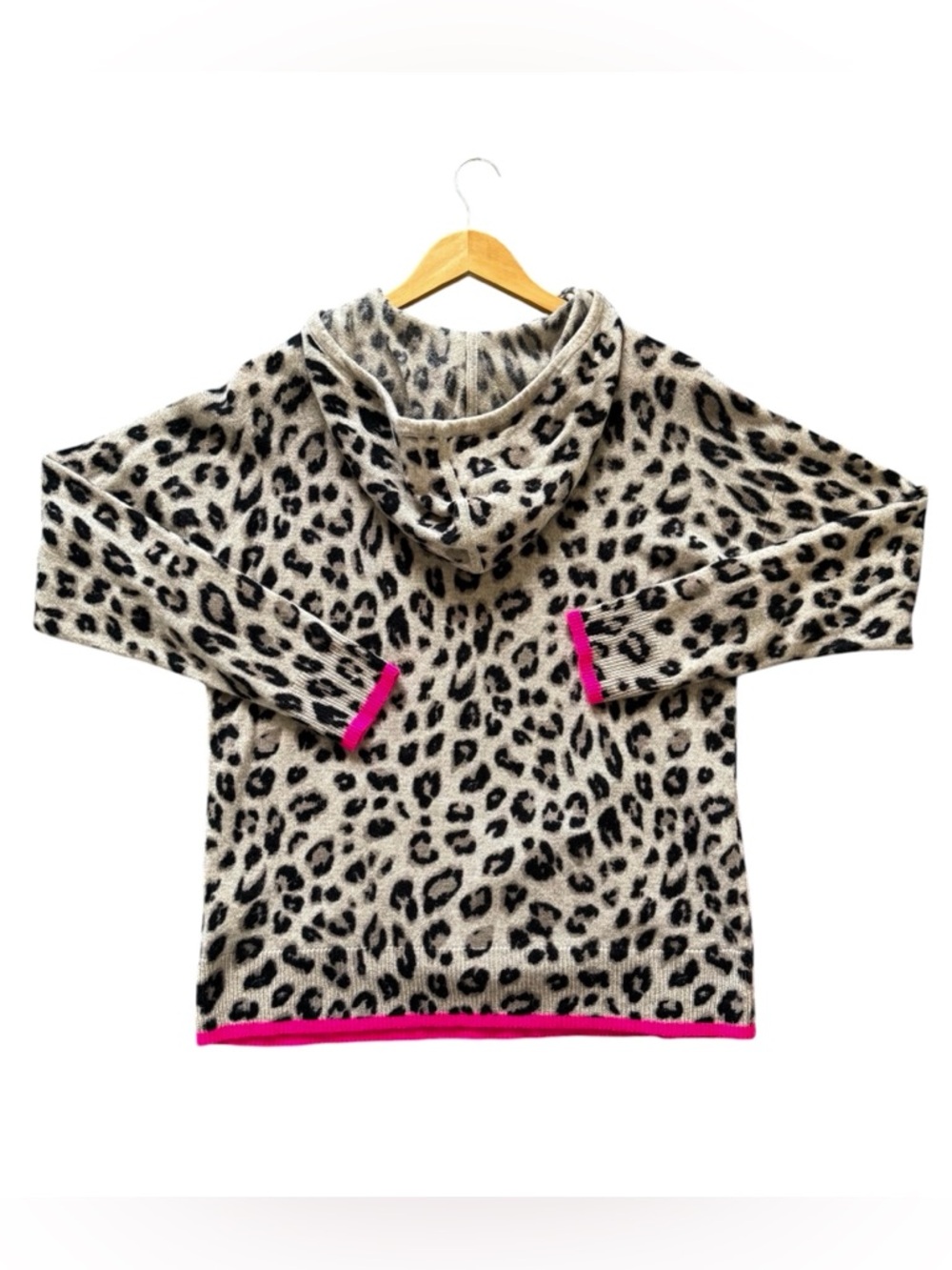Charter Club 100% Cashmere Hoodie Womens M Leopard Print Pink Trim Sweater NWOT - Picture 2 of 7